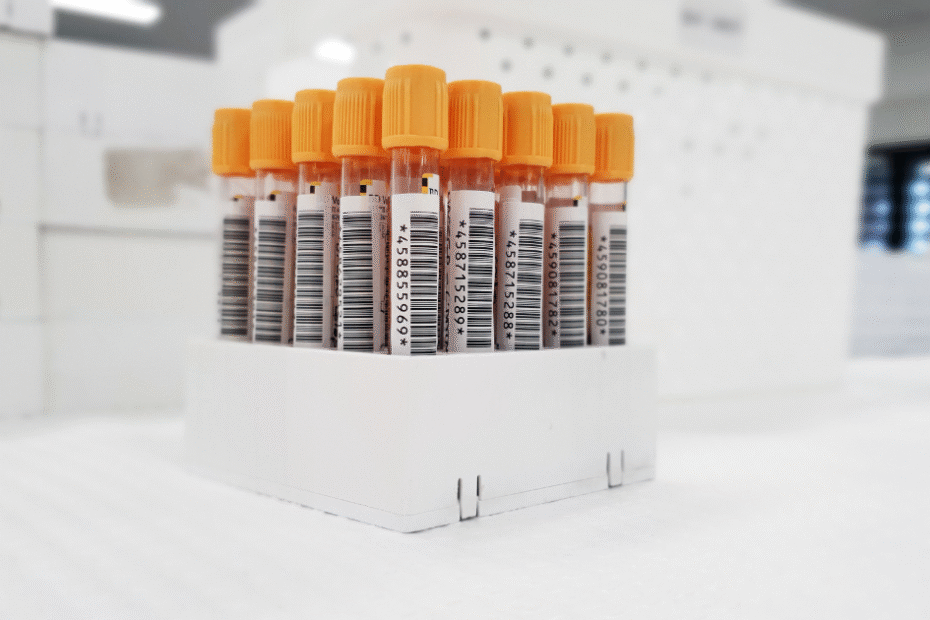 tubos de sangue para dosagem de somatomedina.